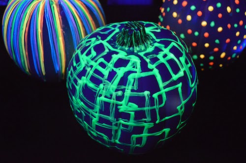 glow-in-dark-pumpkins